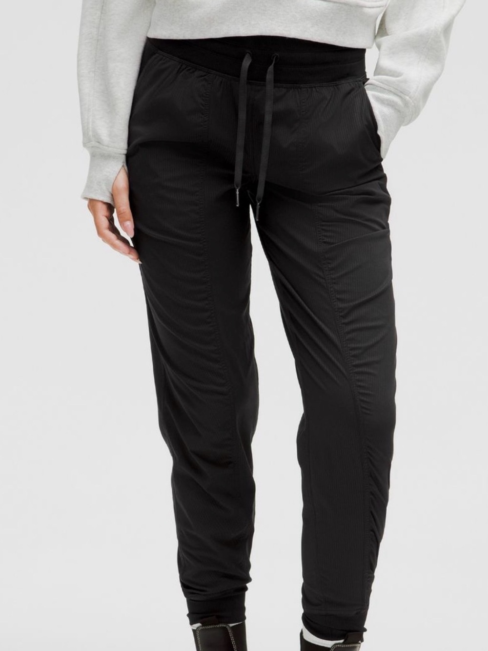 Lululemon Dance Studio Mid Rise Jogger - Size 4 - Black